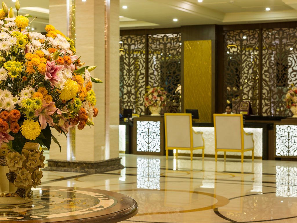 Kandy 5 Star Luxury Hotel in Sri Lanka The Grand Kandyan Hotel